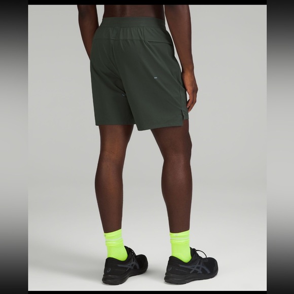 Lululemon train shorts - Picture 3 of 10